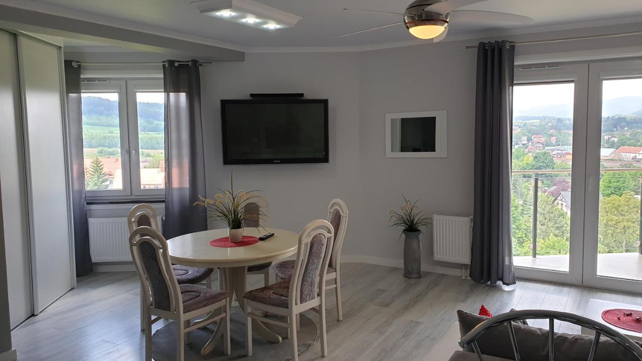 Apartamenty Podzamcze 瓦乌布日赫 外观 照片