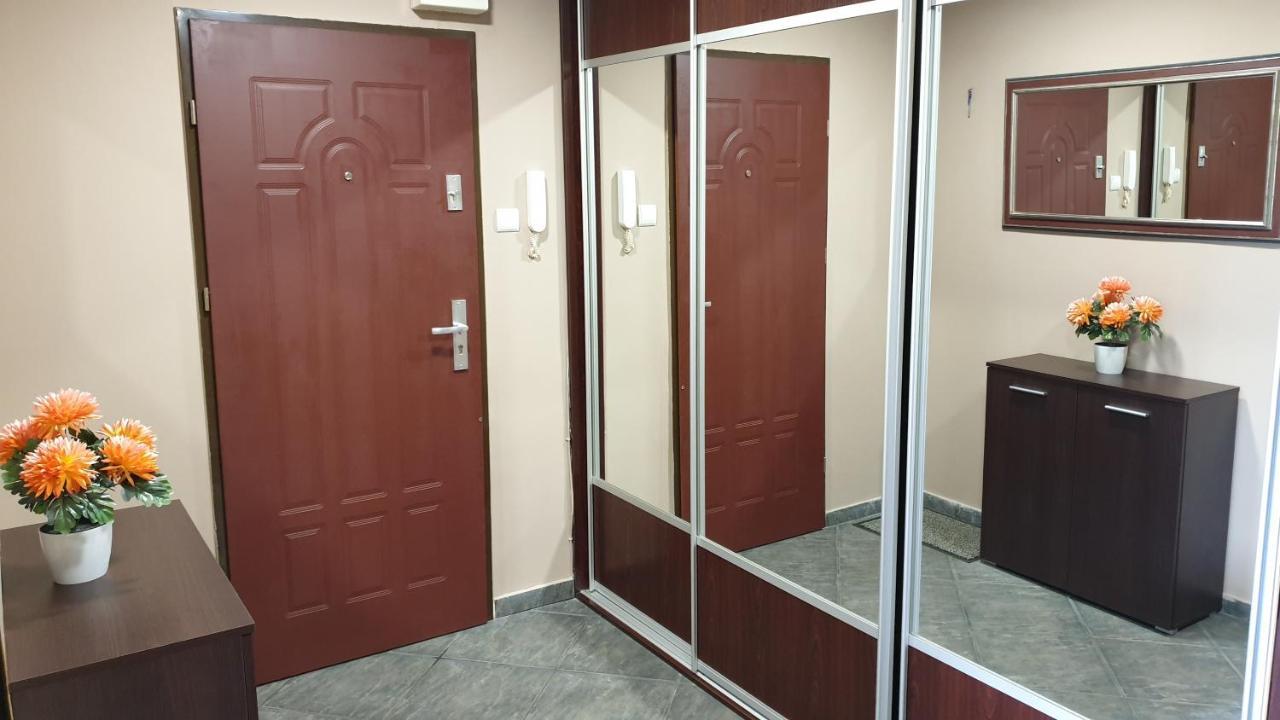 Apartamenty Podzamcze 瓦乌布日赫 外观 照片